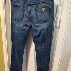 GUESS JEANS MED RISE SKINNY SARAH FIT SIZE 31 FRAYED STRETCH EUC